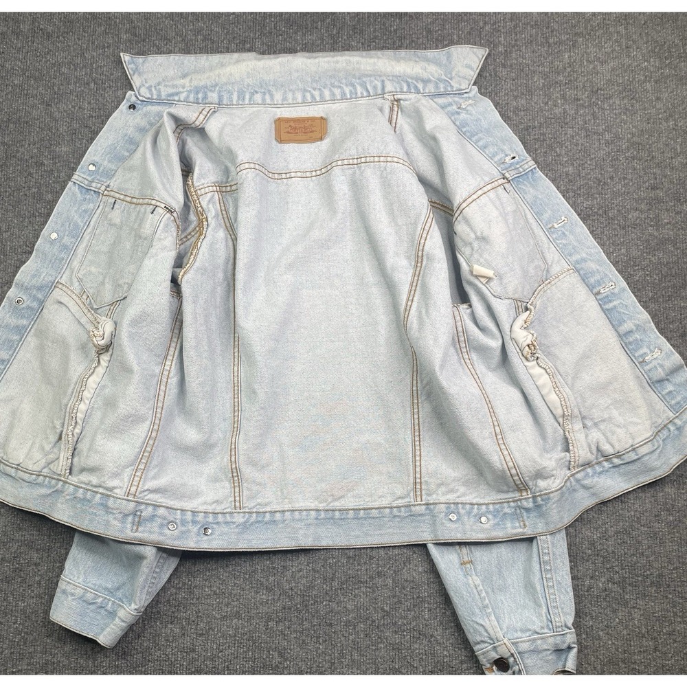 Levi Denim Trucker Jacket Mens 40 Light Blue Vintage Made in‎ USA 70506-0214 - Picture 8 of 9